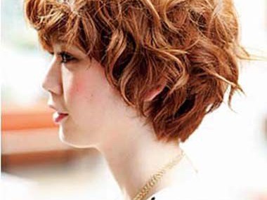 脖子短穿搭宝典选领子秒变天鹅颈