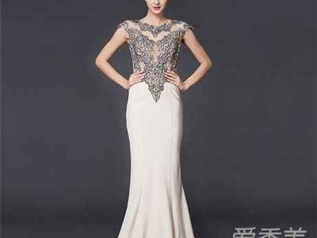 年会穿衣打扮全攻略轻松应对各种场合