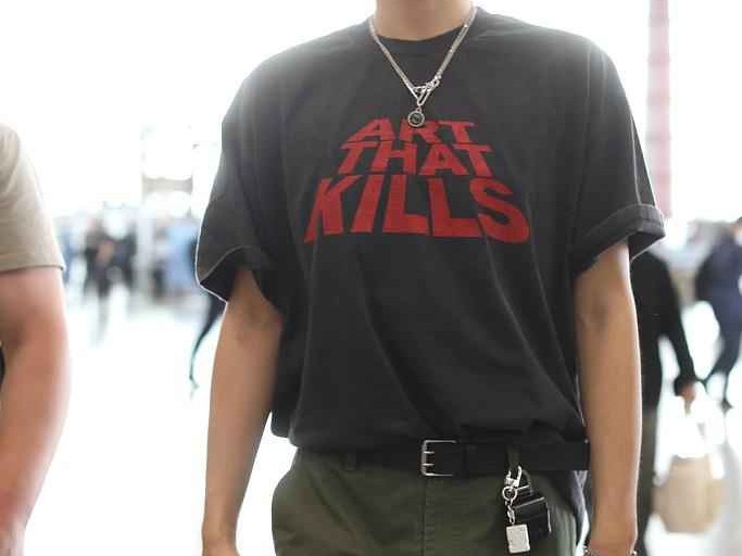 军绿色搭配色彩全攻略 穿出你的独特风格