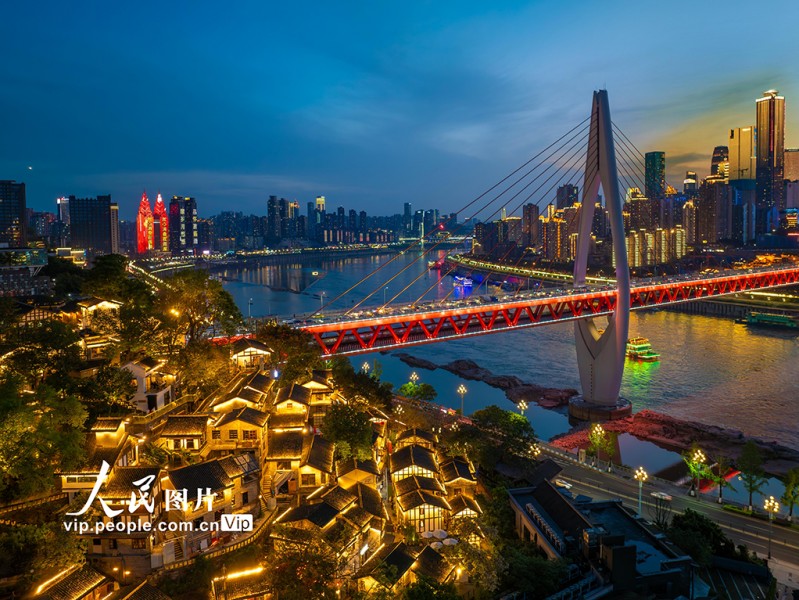 重庆有啥子好耍的 带你逛遍山城好去处