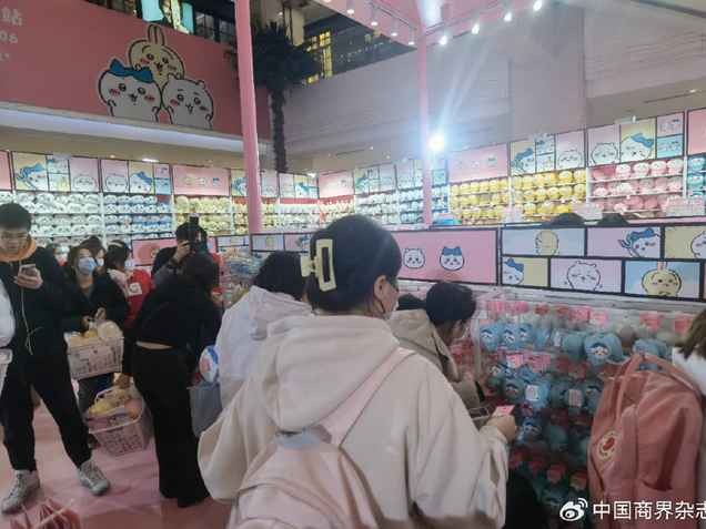 快闪店到底是个啥？逛一次就上瘾的线下体验，品牌为啥抢着开？