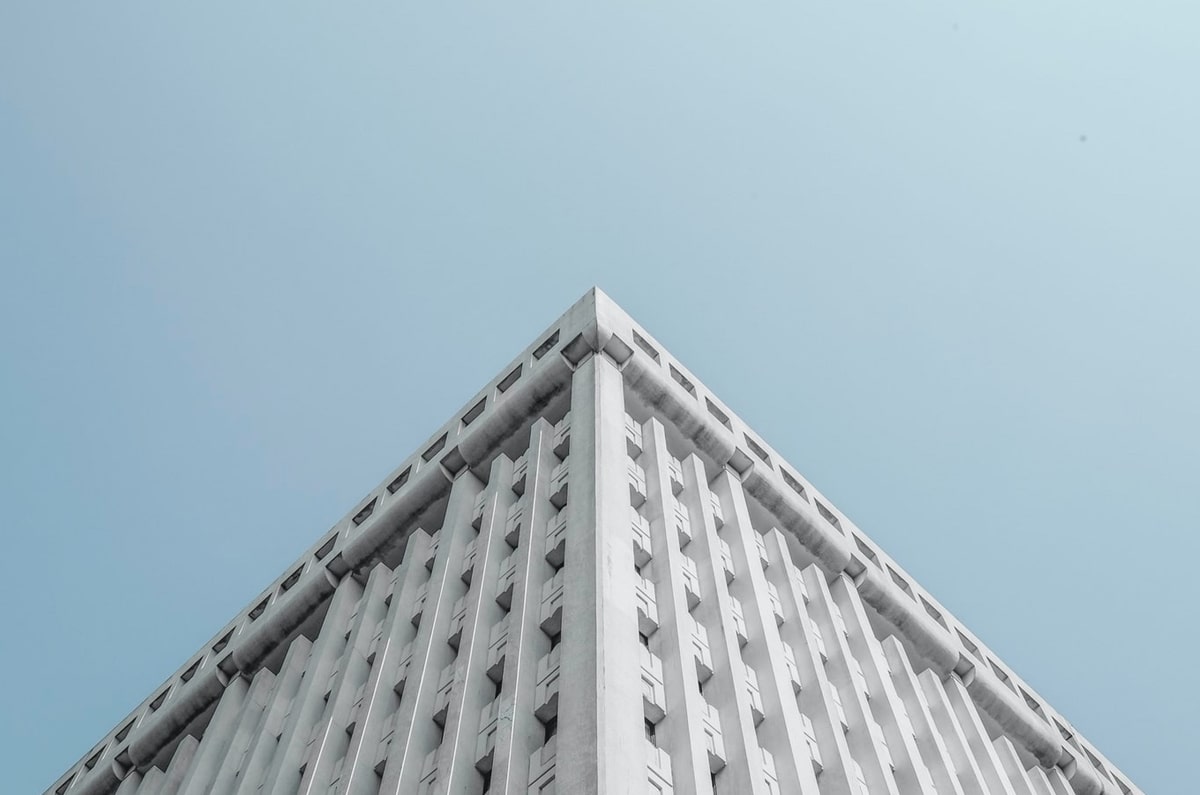 春天潮男穿搭指南:初秋基本款造型,轻松变身型男